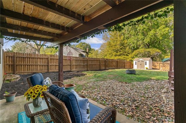 11729 Wyandotte Street, Kansas City, MO 64114