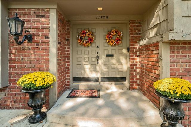 11729 Wyandotte Street, Kansas City, MO 64114