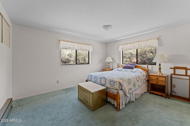 17839 S PINON Lane, Peeples Valley, AZ 86332