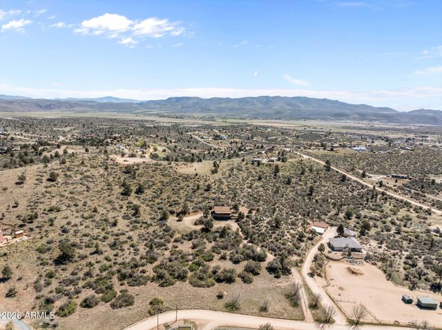 17839 S PINON Lane, Peeples Valley, AZ 86332