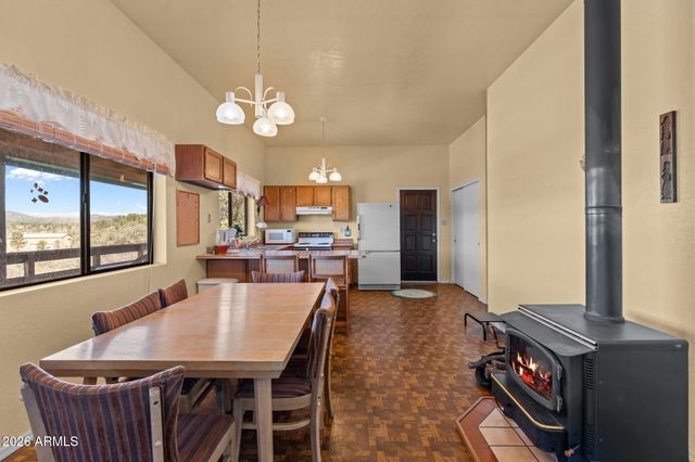 17839 S PINON Lane, Peeples Valley, AZ 86332
