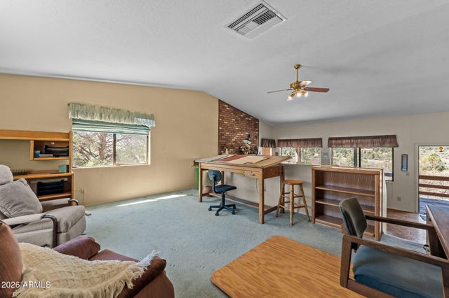 17839 S PINON Lane, Peeples Valley, AZ 86332