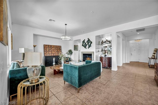 8324 Chapelle Court, Las Vegas, NV 89131