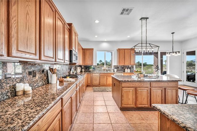 8324 Chapelle Court, Las Vegas, NV 89131