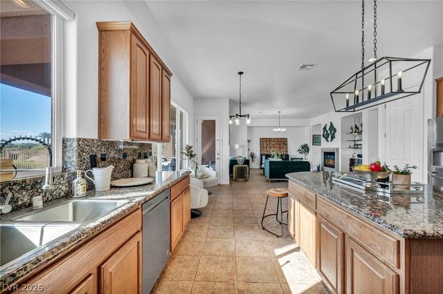 8324 Chapelle Court, Las Vegas, NV 89131