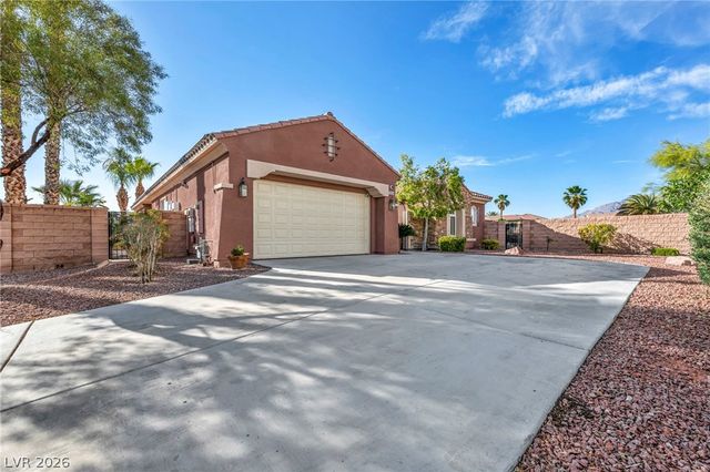 8324 Chapelle Court, Las Vegas, NV 89131