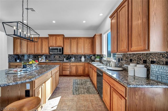8324 Chapelle Court, Las Vegas, NV 89131