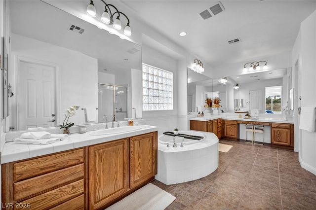 8324 Chapelle Court, Las Vegas, NV 89131