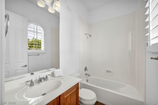 8324 Chapelle Court, Las Vegas, NV 89131