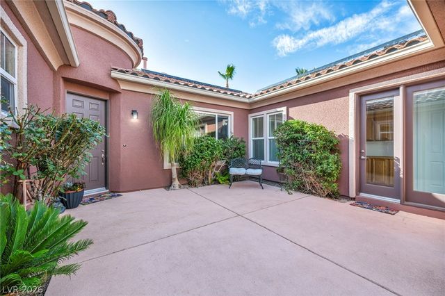 8324 Chapelle Court, Las Vegas, NV 89131
