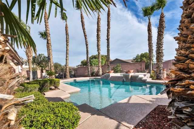 8324 Chapelle Court, Las Vegas, NV 89131
