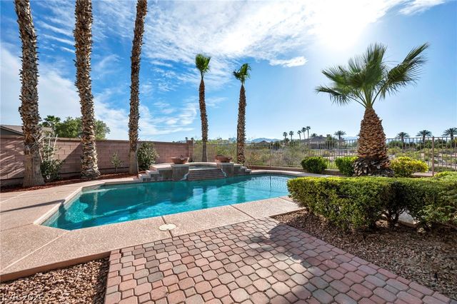 8324 Chapelle Court, Las Vegas, NV 89131