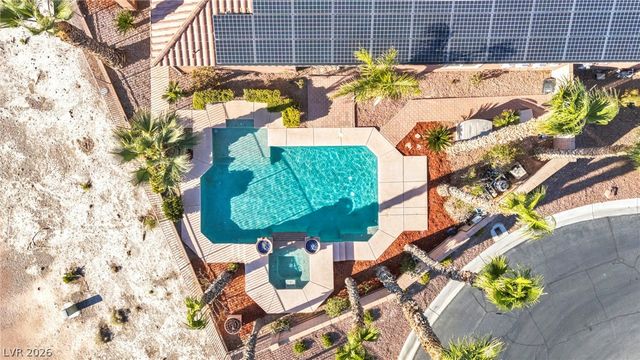 8324 Chapelle Court, Las Vegas, NV 89131