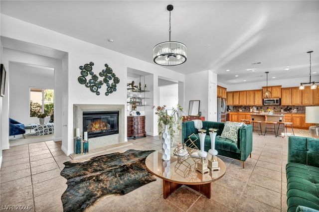 8324 Chapelle Court, Las Vegas, NV 89131