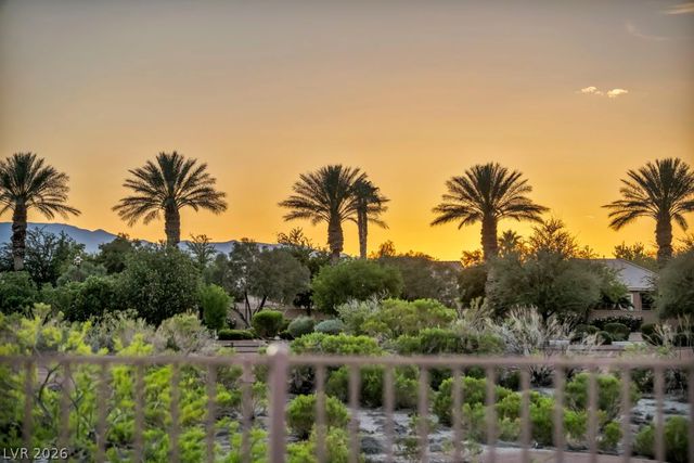 8324 Chapelle Court, Las Vegas, NV 89131