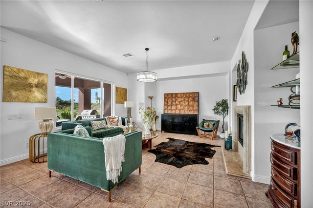 8324 Chapelle Court, Las Vegas, NV 89131