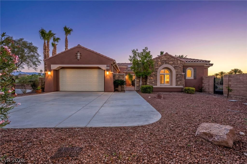 8324 Chapelle Court, Las Vegas, NV 89131