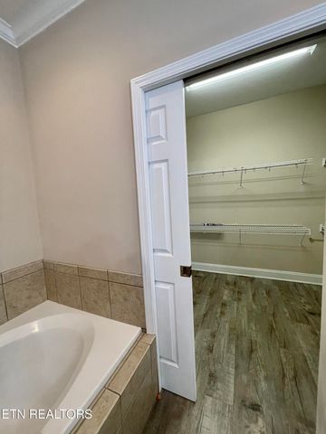 7712 Charmwood Way, Knoxville, TN 37938