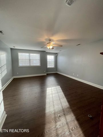 7712 Charmwood Way, Knoxville, TN 37938