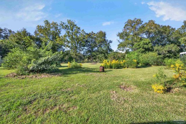 1120 Muscogee Rd, Cantonment, FL 32533