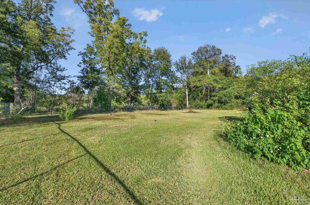 1120 Muscogee Rd, Cantonment, FL 32533