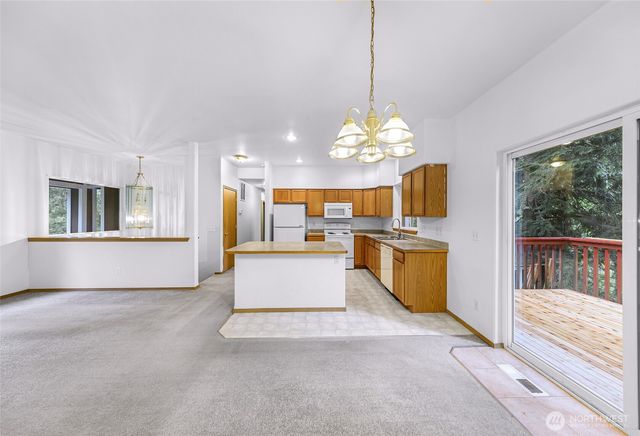 1961 Clear Valley Drive, Maple Falls, WA 98266