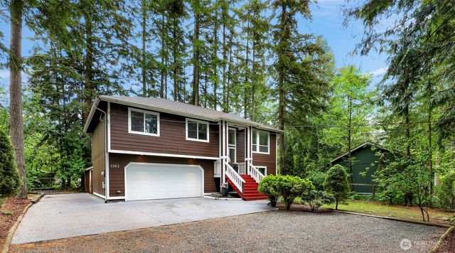 1961 Clear Valley Drive, Maple Falls, WA 98266
