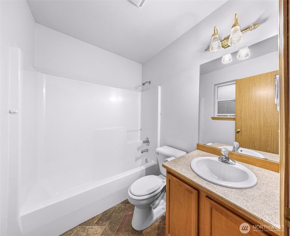 1961 Clear Valley Drive, Maple Falls, WA 98266