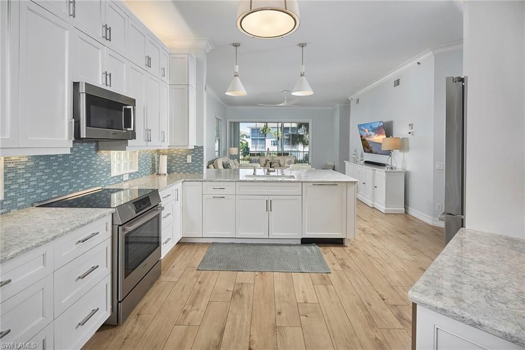740 Bentwater CIR 101, NAPLES, FL 34108 — photo 2