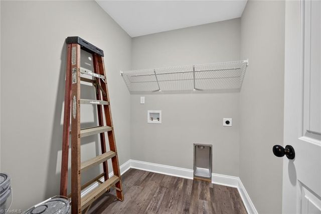239 Lake Drive 8, Lexington, NC 27292