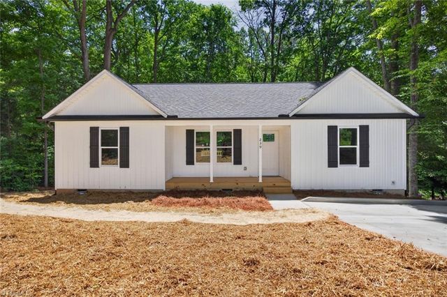 239 Lake Drive 8, Lexington, NC 27292