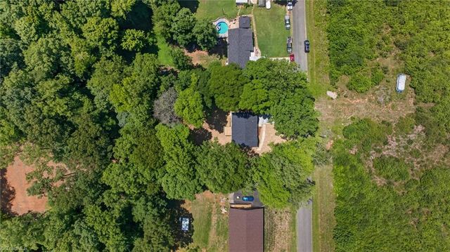 239 Lake Drive 8, Lexington, NC 27292