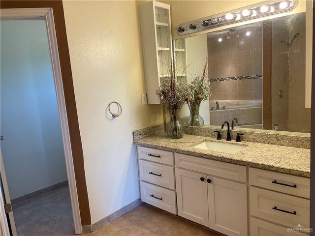 28742 Mile 17 Road, Edinburg, TX 78541