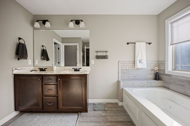 671 Salem Ridge Rd, Clarksville, TN 37040