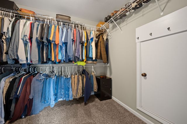 671 Salem Ridge Rd, Clarksville, TN 37040