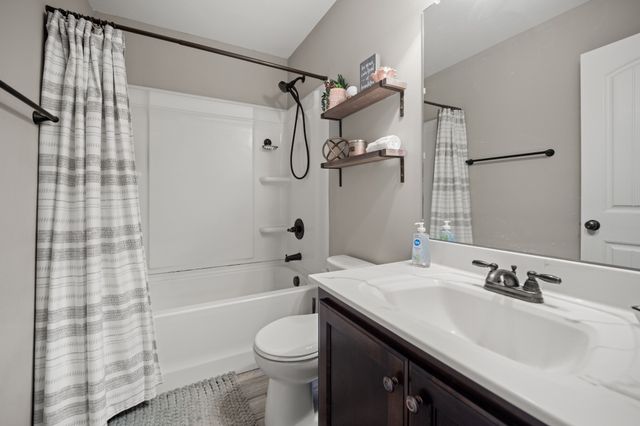 671 Salem Ridge Rd, Clarksville, TN 37040