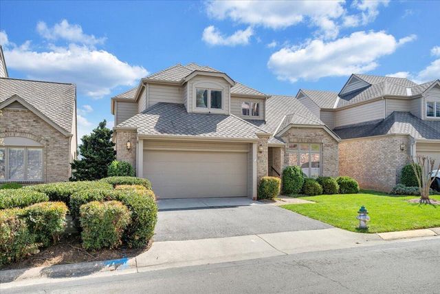 5010 Hunting Hills CIR, Roanoke, VA 24018