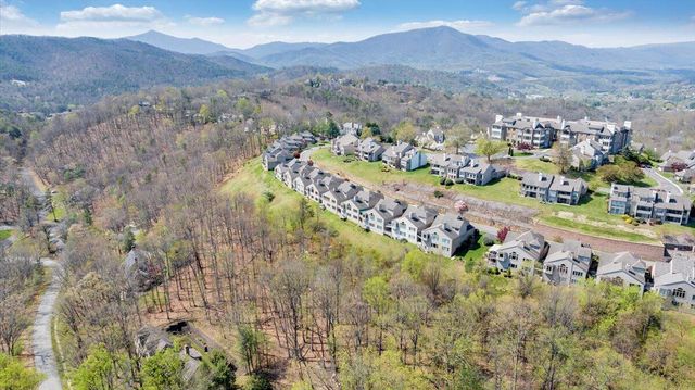 5010 Hunting Hills CIR, Roanoke, VA 24018