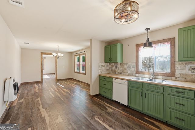 110 Corbett York Road, Demorest, GA 30535