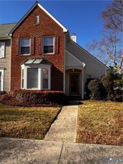 2259 High Bush Cir Unit#End Unit, Glen Allen, VA 23060