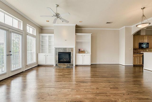 513 Leverkuhn Street, Houston, TX 77007
