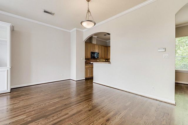 513 Leverkuhn Street, Houston, TX 77007