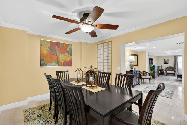 129 S Golfview Road 7, Lake Worth Beach, FL 33460