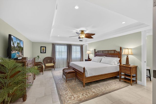 129 S Golfview Road 7, Lake Worth Beach, FL 33460