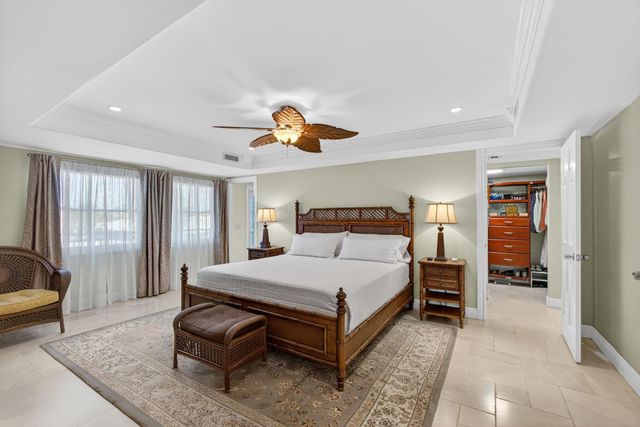 129 S Golfview Road 7, Lake Worth Beach, FL 33460