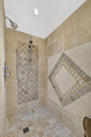 129 S Golfview Road 7, Lake Worth Beach, FL 33460