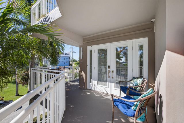 129 S Golfview Road 7, Lake Worth Beach, FL 33460