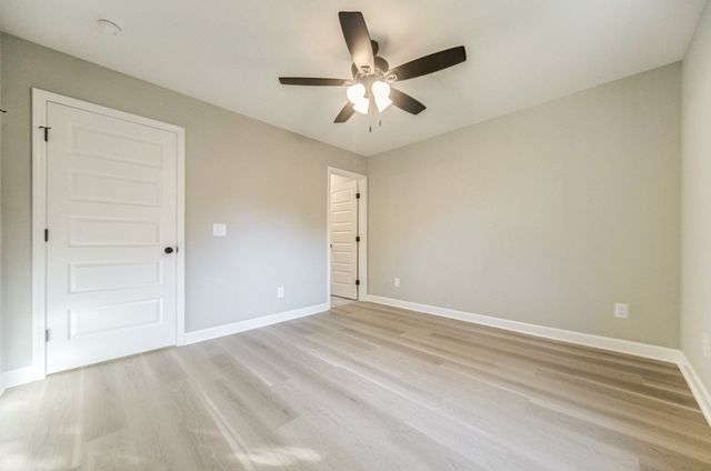 660 Virginia Ave, Gallatin, TN 37066