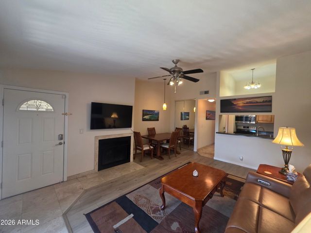 14203 N 19TH Avenue 2013, Phoenix, AZ 85023