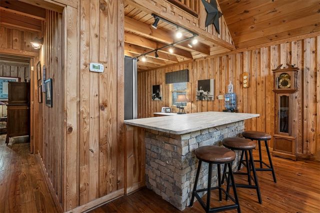 109 CAROLINA Cove, Seneca, SC 29672